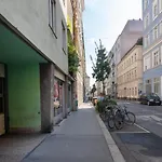 Absolute Ruhelage im Zentrum mit Parkplatz